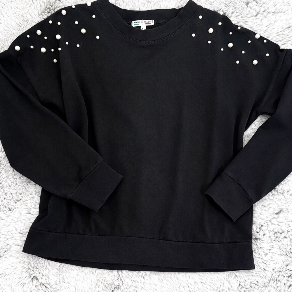 MADE IN ITALY Quiet Luxury Pearl Sweater Black Crewneck Embellished Shoulder Top